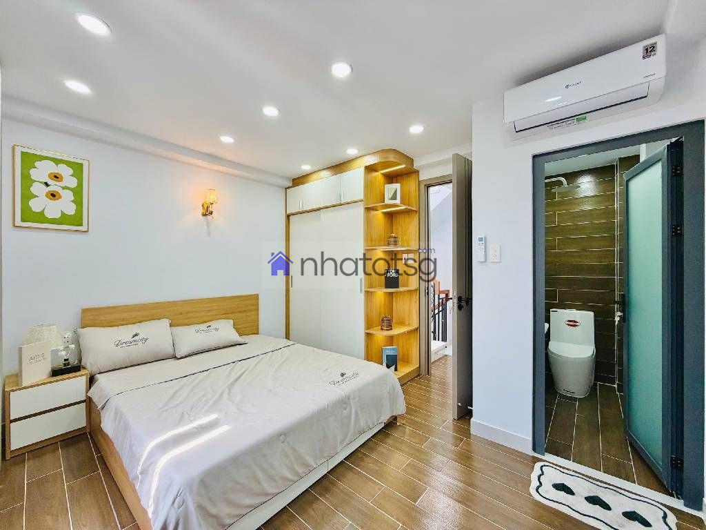 NHÀ ĐẸP ĐÓN TẾT 5 TẦNG BTCT. VỊ TRÍ TRUNG TÂM ( ĐÃ BÁN)