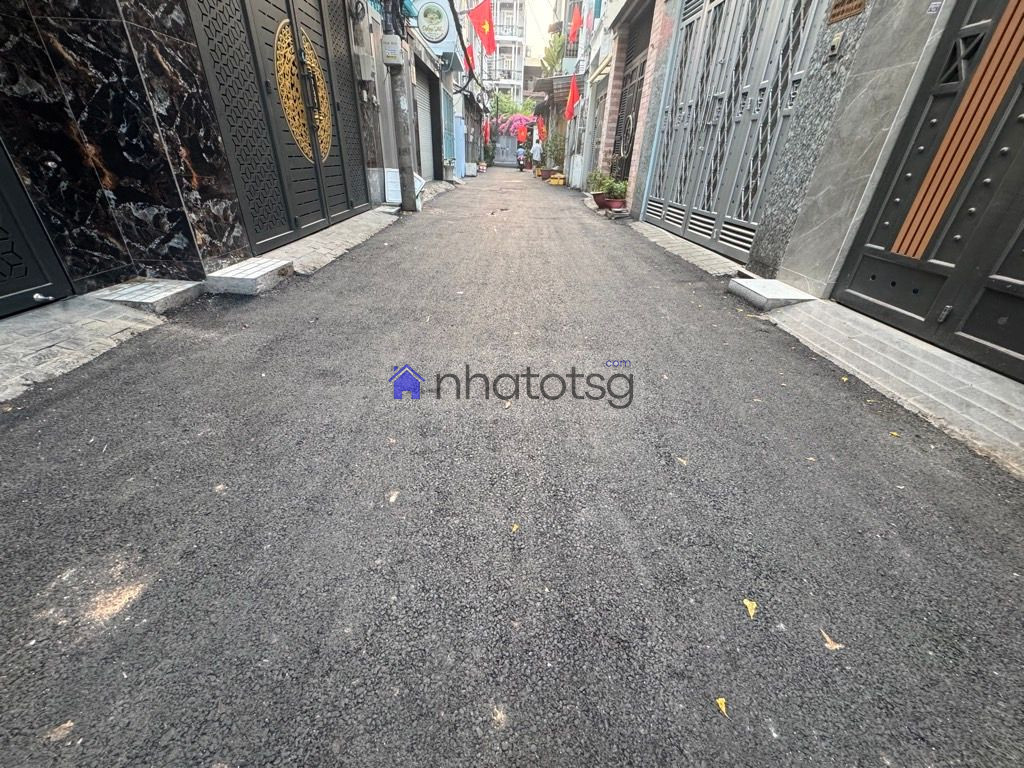 HẺM Ô TÔ. KHU AN NINH, DÂN TRÍ  - TẶNG FULL NỘI THẤT XỊN.