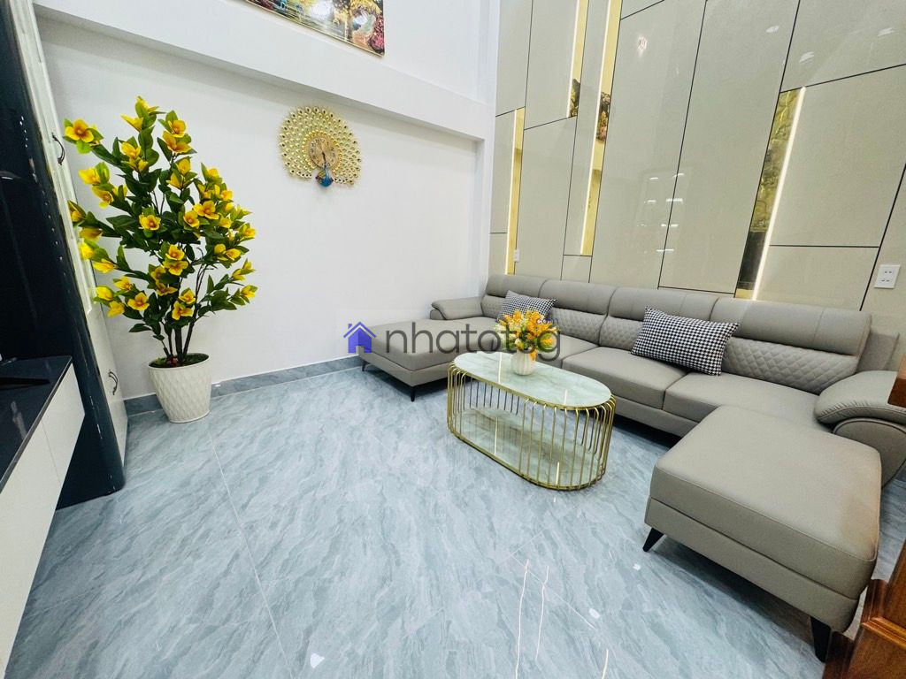 HẺM Ô TÔ. KHU AN NINH, DÂN TRÍ  - TẶNG FULL NỘI THẤT XỊN.