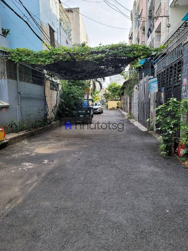 Hẻm xe hơi gần mặt tiền Đường Số 8, thông Lê Văn Thọ, Thống Nhất, Nguyễn Văn Khối , Phạm Văn Chiêu, với công viên Làng Hoa.