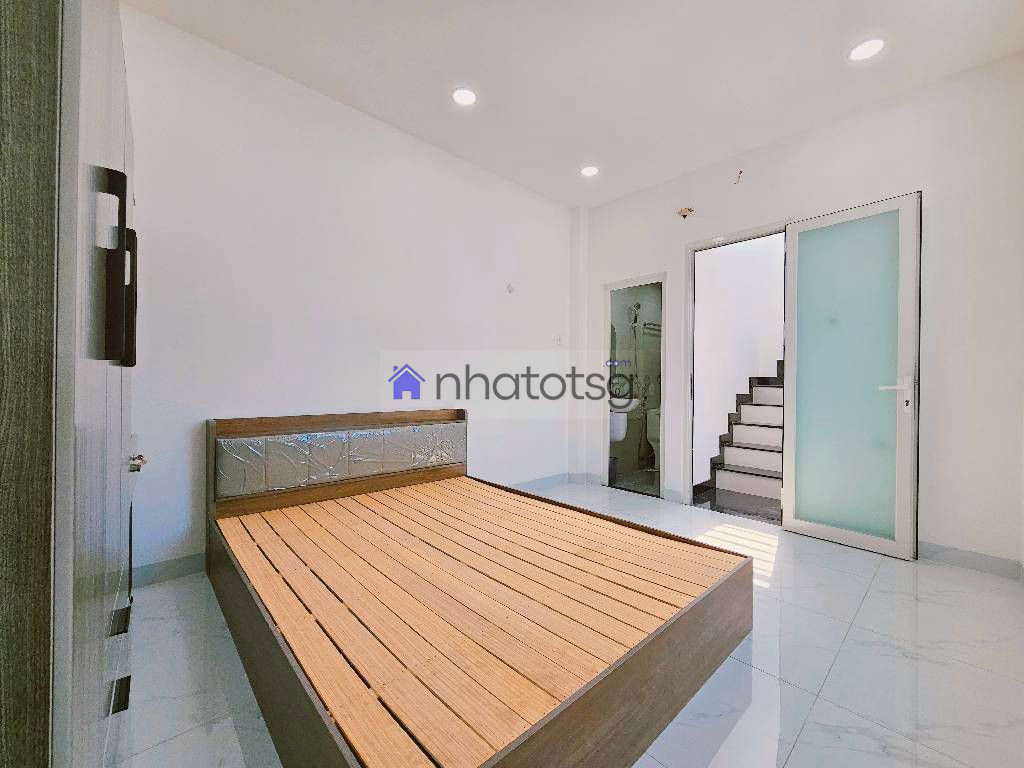 NGAY CHUNG CƯ HÀ ĐÔ - GIÁP SÂN BAY. SỔ VUÔNG ĐẸP, HOÀN CÔNG ĐẦY ĐỦ.