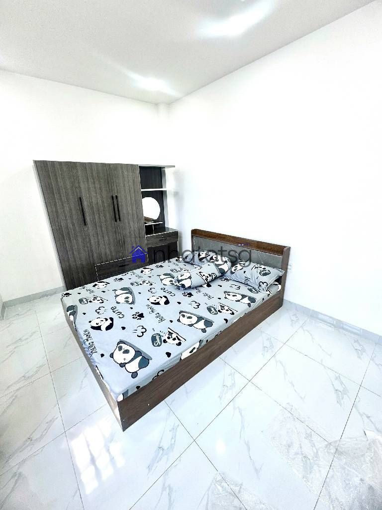 NGAY CHUNG CƯ HÀ ĐÔ - GIÁP SÂN BAY. SỔ VUÔNG ĐẸP, HOÀN CÔNG ĐẦY ĐỦ.