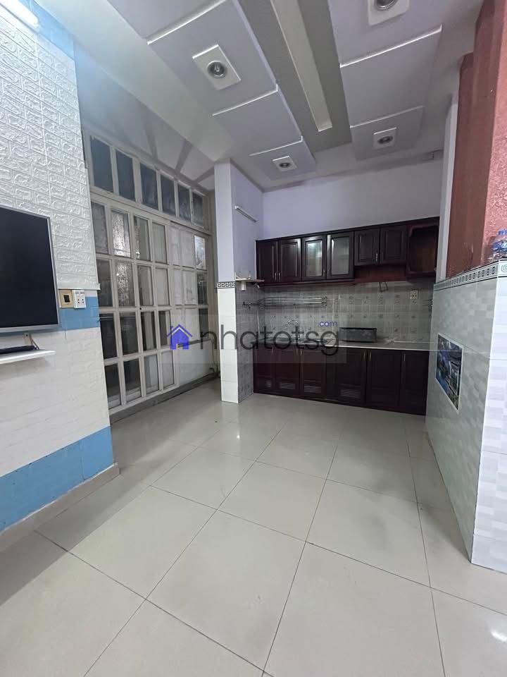 HẺM NHỰA THẲNG TRỤC XE HƠI 4 CHỖ ĐỖ GẦN NHÀ. KHU DÂN CƯ AN NINH, HẺM SẠCH SẼ.