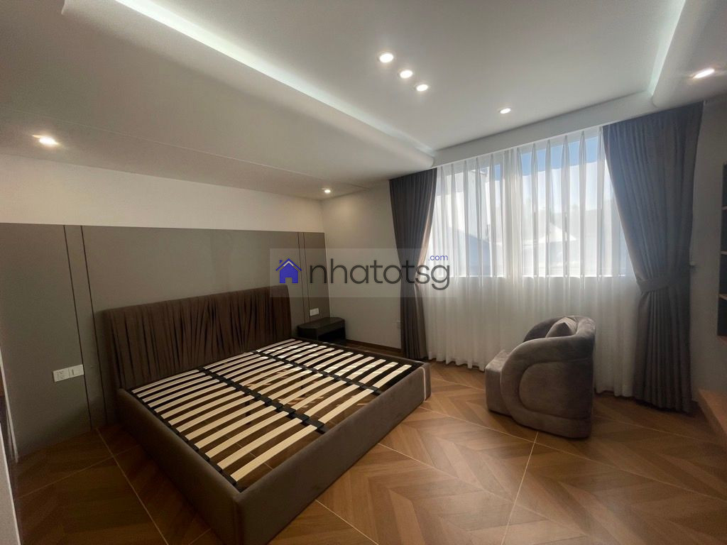 SIÊU PHẨM ĐẸP NHƯ TRANH - 4 TẦNG MỚI CỨNG. ÔTÔ ĐỖ CỬA. NGAY CV LÀNG HOA.