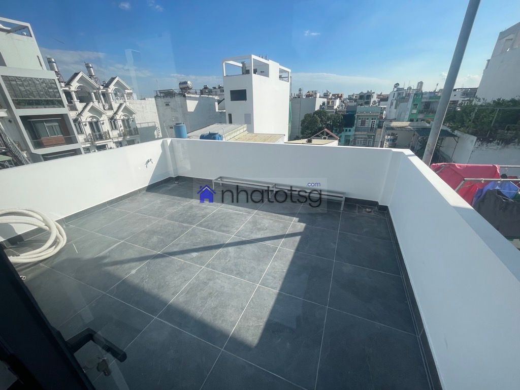 SIÊU PHẨM ĐẸP NHƯ TRANH - 4 TẦNG MỚI CỨNG. ÔTÔ ĐỖ CỬA. NGAY CV LÀNG HOA.