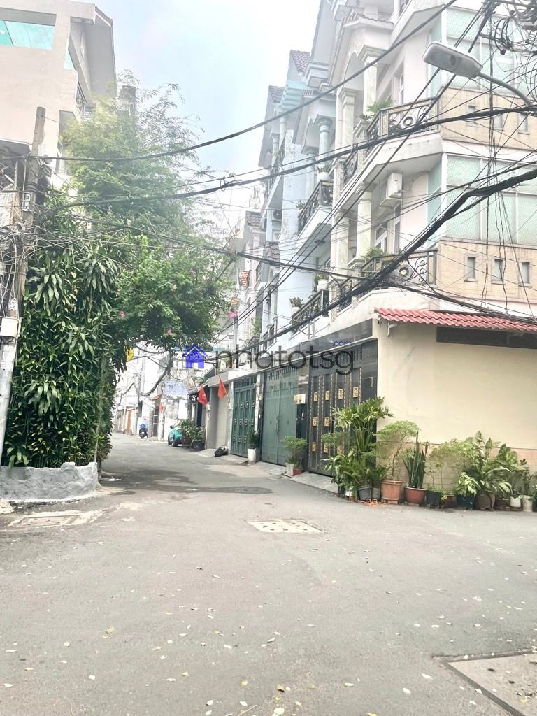 NHÀ ĐẸP FULL NỘI THẤT - NGAY SÂN BÓNG NGUYỄN VĂN LƯỢNG - SÁT VÁCH LOTTE, CITYLAND