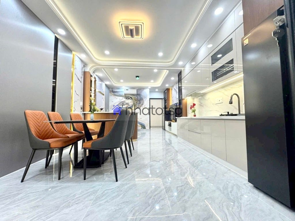 NHÀ ĐẸP FULL NỘI THẤT - NGAY SÂN BÓNG NGUYỄN VĂN LƯỢNG - SÁT VÁCH LOTTE, CITYLAND