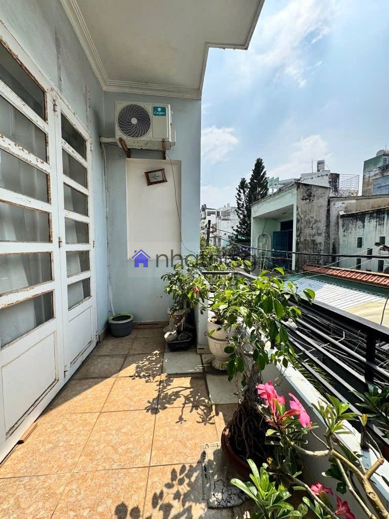 Hẻm xe hơi 4 chỗ vào tận nhà - Khu an ninh dân trí cao, đối diện UBND Gò Vấp.