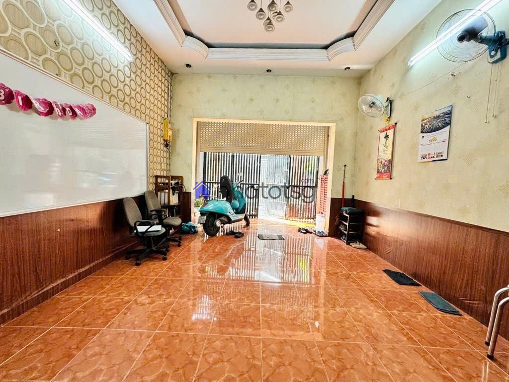 Hẻm xe hơi 4 chỗ vào tận nhà - Khu an ninh dân trí cao, đối diện UBND Gò Vấp.