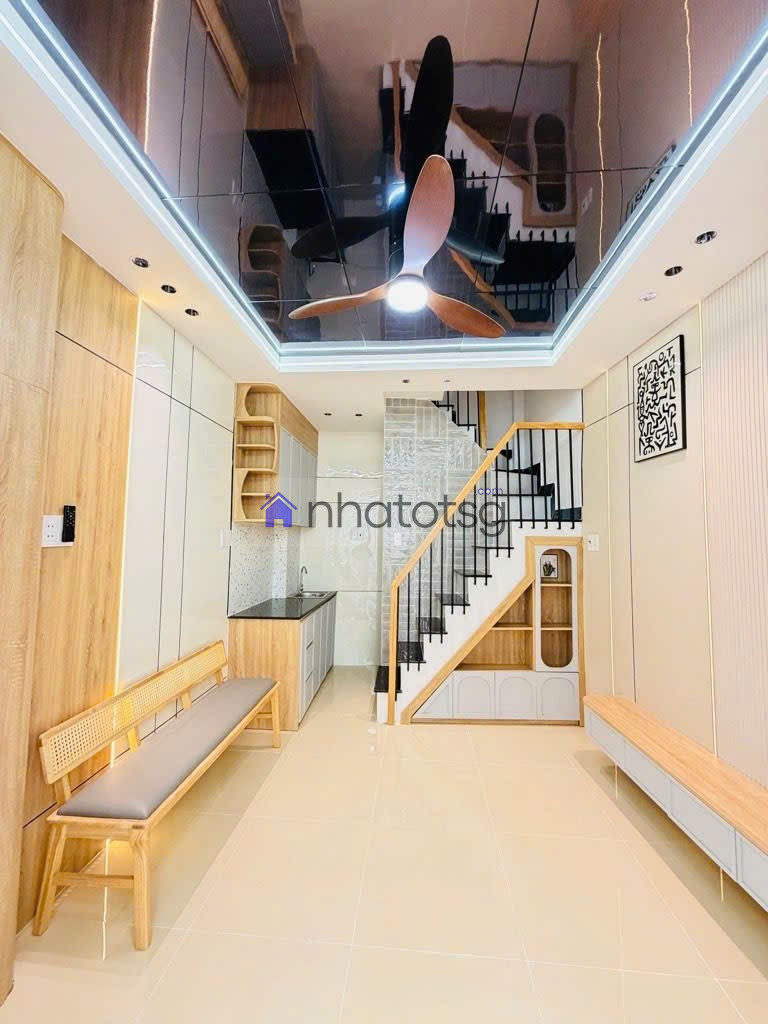 Hẻm thông sạch đẹp. DT 14m2 (3.2 x 5m). Gần BV175, chợ Tân Sơn Nhất, CV Gia Định