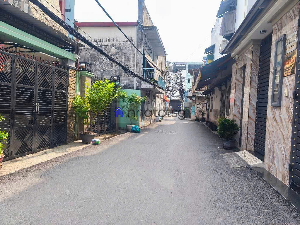 Hẻm Xe Hơi An Ninh - Trung Tâm Gò Vấp - Tặng Nội Thất Gỗ Xịn Xò - Không Lộ Giới.