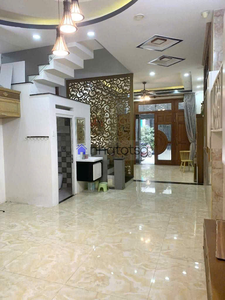 Hẻm Xe Hơi An Ninh - Trung Tâm Gò Vấp - Tặng Nội Thất Gỗ Xịn Xò - Không Lộ Giới.