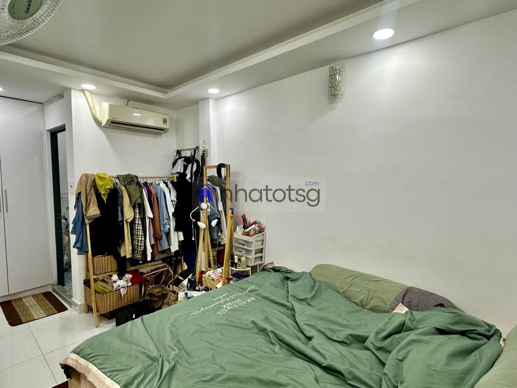 NHỎ ĐẸP - ĐẦY ĐỦ CÔNG NĂNG - HẺM TRƯỚC NHÀ 3M - 2TẦNG