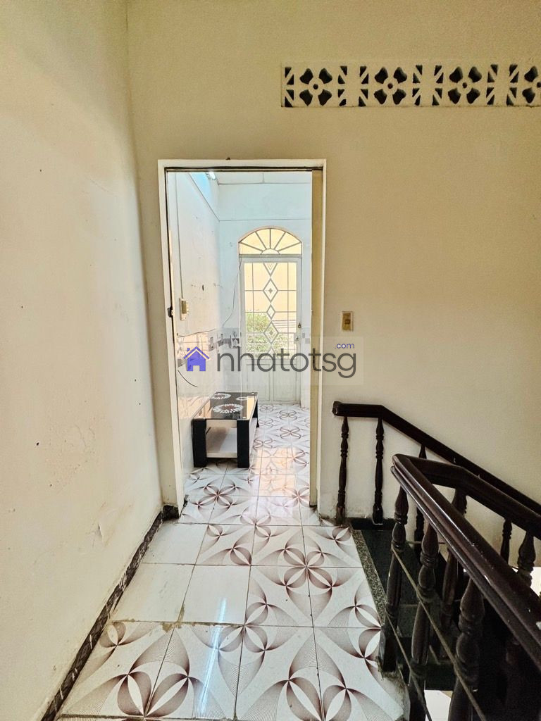 2 TẦNG ĐÚC - HẺM XE HƠI 8M THÔNG - KINH DOANH