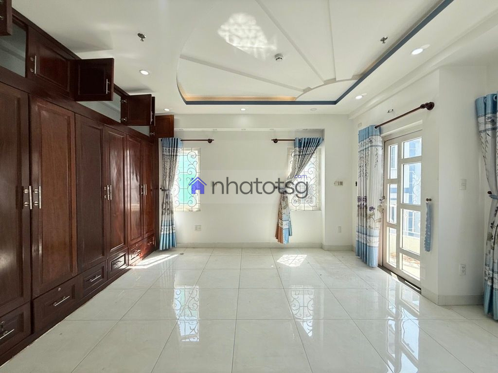 BIỆT THỰ LÔ GÓC, HẺM XE TẢI TRÁNH, KHÔNG LỘ GIỚI - THANG MÁY