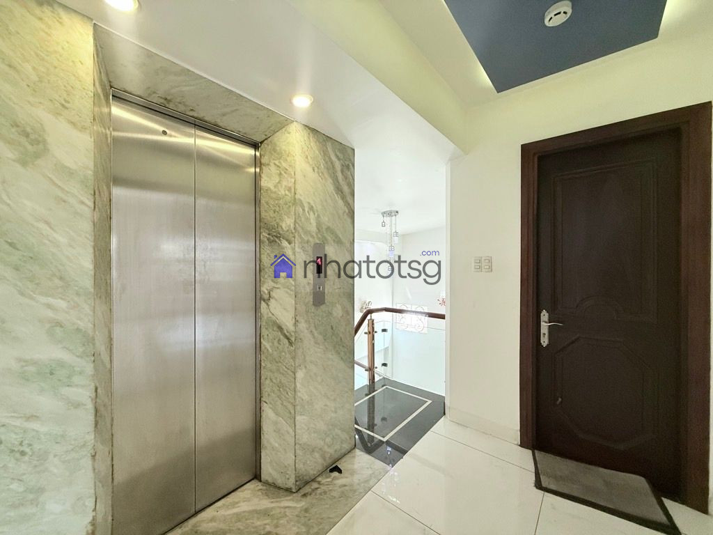 BIỆT THỰ LÔ GÓC, HẺM XE TẢI TRÁNH, KHÔNG LỘ GIỚI - THANG MÁY