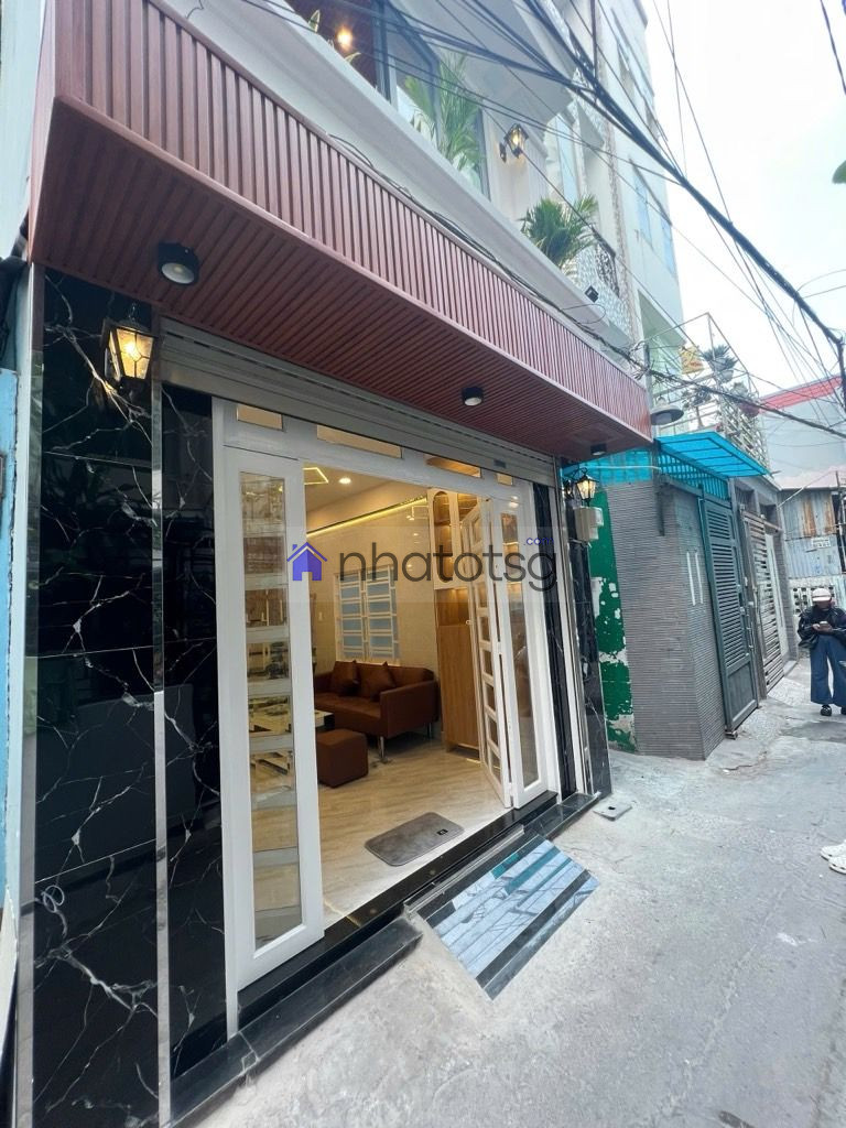 Nhà Mới, Thiết Kế Hiện Đại. Hẻm Sạch Sẽ, An Ninh, Khu Dân Cư Yên Tĩnh.