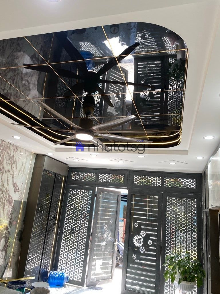 NHÀ 4 LẦU MỚI ĐẸP Ở LIỀN - GẦN SÂN BAY TÂN SƠN NHẤT