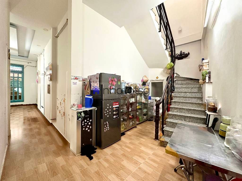 NGANG 6M – HẺM ÔTÔ ĐỖ CỬA – SÁT EMART GÒ VẤP