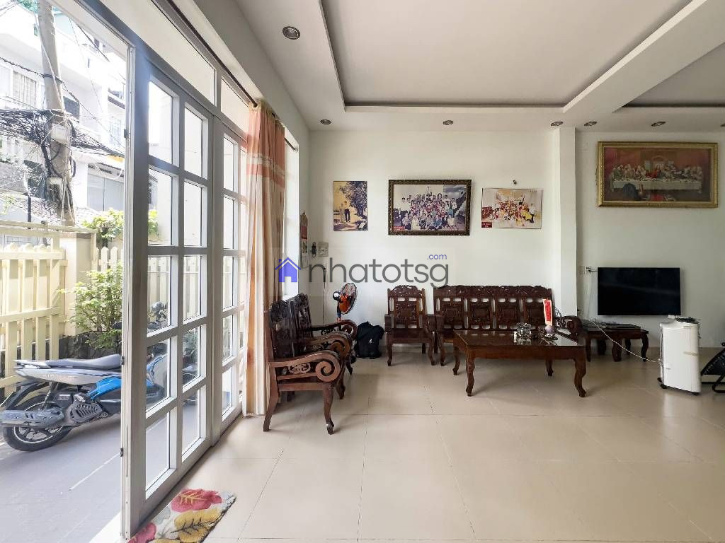 BÁN ĐẤT TẶNG BIỆT THỰ - CÁCH MẶT TIỀN VÀI CĂN – KHU VIP YÊN TĨNH