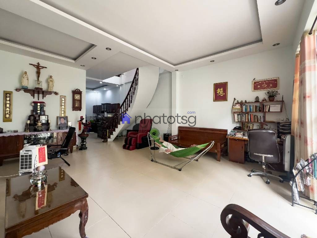 BÁN ĐẤT TẶNG BIỆT THỰ - CÁCH MẶT TIỀN VÀI CĂN – KHU VIP YÊN TĨNH