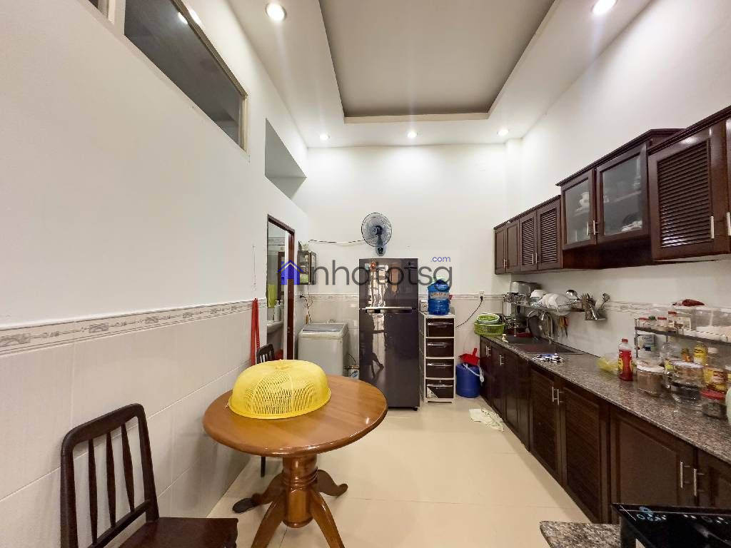 BÁN ĐẤT TẶNG BIỆT THỰ - CÁCH MẶT TIỀN VÀI CĂN – KHU VIP YÊN TĨNH