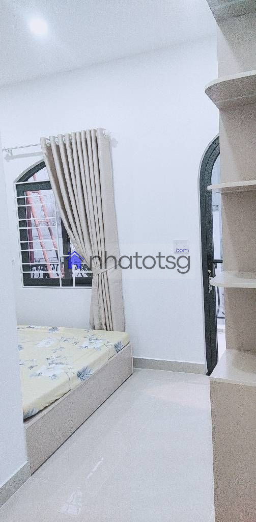 SIÊU PHẨM CỰC ĐẸP. LÔ GỐC HẺM 2MT XE HƠI THÔNG. NỘI THẤT ĐẦY ĐỦ VÀ CAO CẤP.