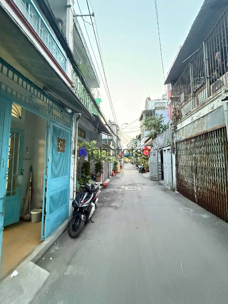 HXH THÔNG, VỊ TRÍ CỰC ĐẸP. GẦN EMART2, GẦN CHỢ TÂN SƠN.