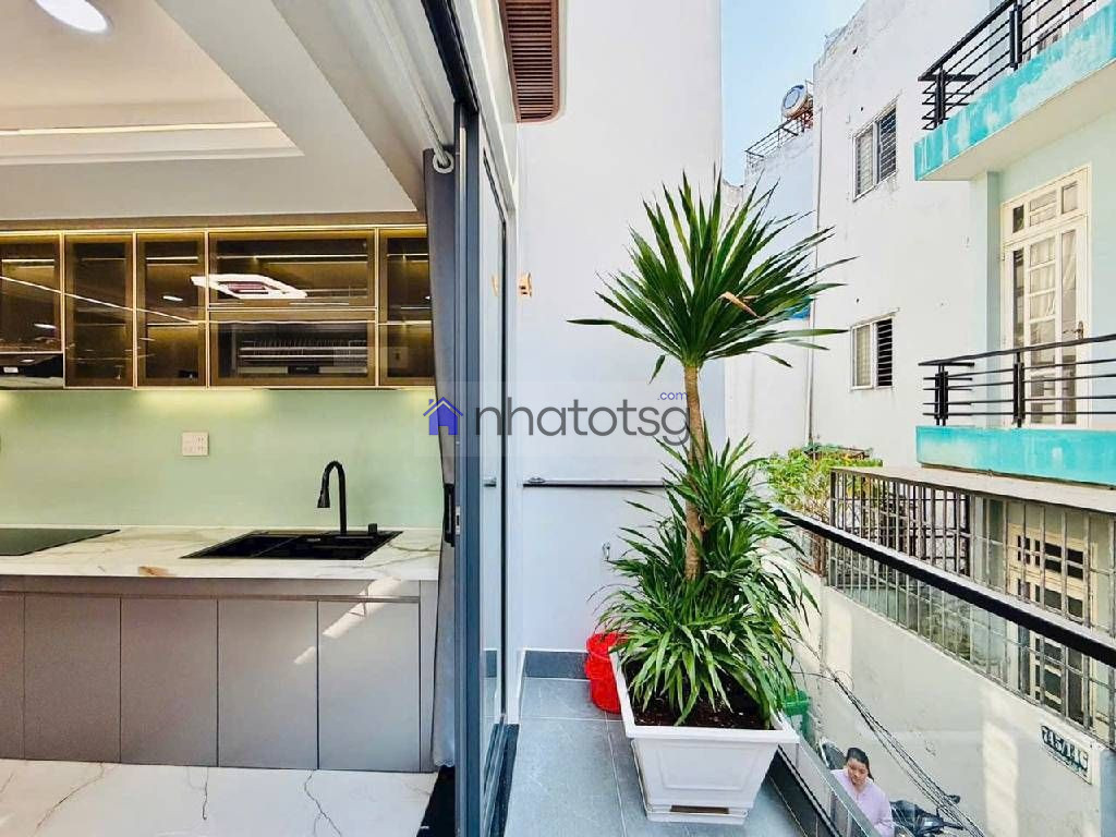 NGAY GẦN CHỢ PHẠM VĂN BẠCH, SIÊU THỊ CHỢ LỚN QUANG TRUNG, NHÀ MỚI XÂY , FULL NỘI THẤT.