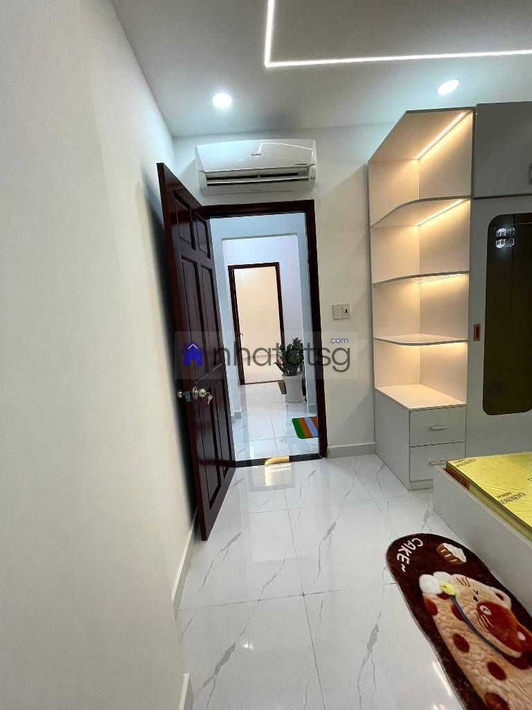 HẺM THOÁNG – TẶNG FULL NỘI THẤT – GẦN CV LÀNG HOA.