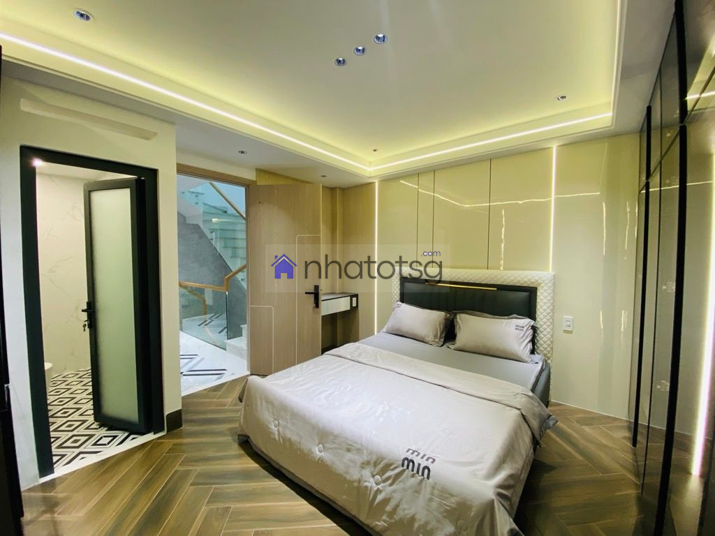 SIÊU PHẨM NHÀ MỚI ĐẸP FULL NỘI THẤT, HẺM XE TẢI, XE HƠI NGỦ TRONG NHÀ, NỞ HẬU.