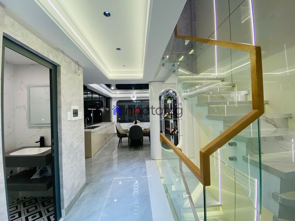 SIÊU PHẨM NHÀ MỚI ĐẸP FULL NỘI THẤT, HẺM XE TẢI, XE HƠI NGỦ TRONG NHÀ, NỞ HẬU.