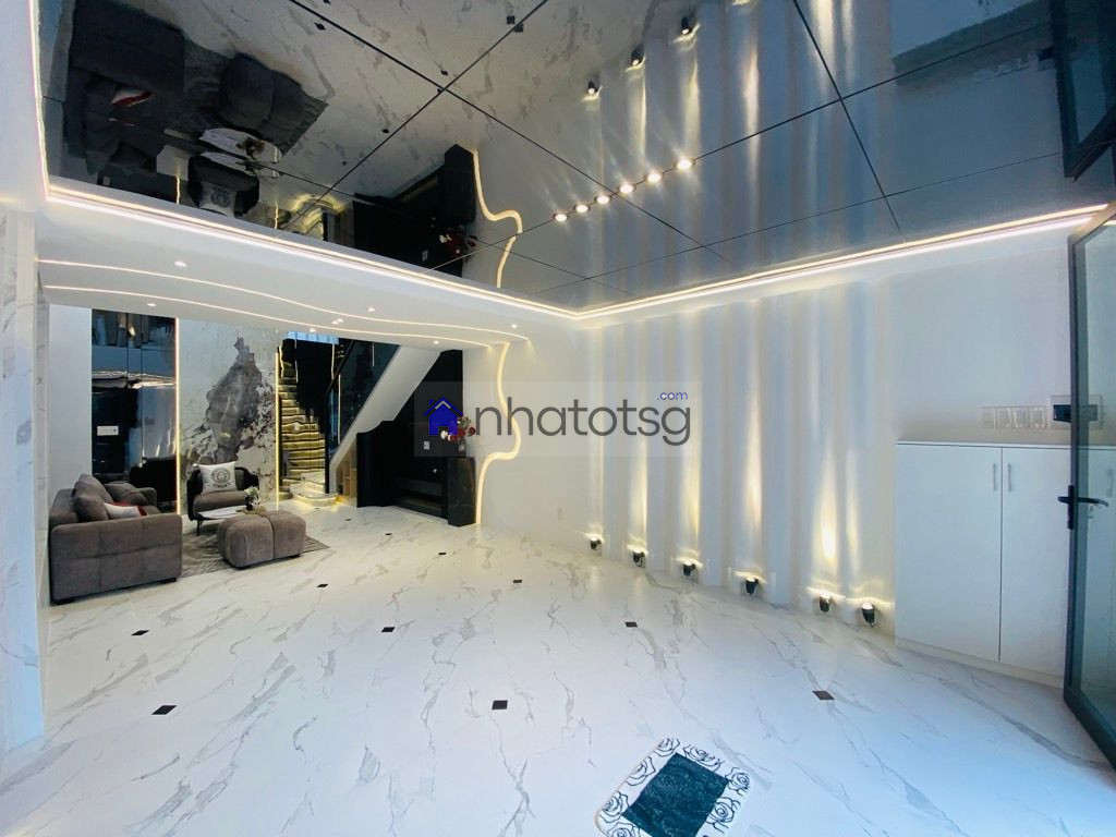 SIÊU PHẨM NHÀ MỚI ĐẸP FULL NỘI THẤT, XE HƠI NGỦ TRONG NHÀ, NỞ HẬU TÀI LỘC, KHU VIP NHÀ CAO TẦNG.