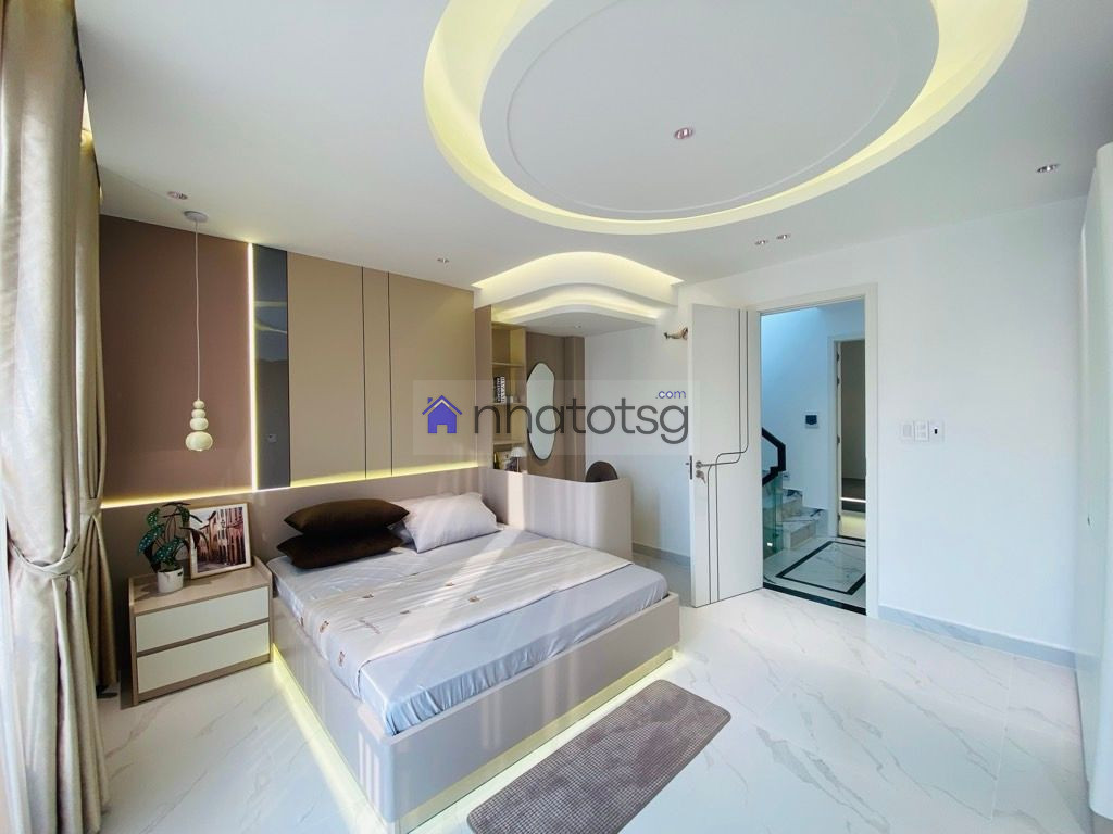 SIÊU PHẨM NHÀ MỚI ĐẸP FULL NỘI THẤT, XE HƠI NGỦ TRONG NHÀ, NỞ HẬU TÀI LỘC, KHU VIP NHÀ CAO TẦNG.