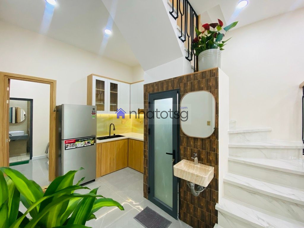 MT MỚI ĐẸP FULL NỘI THẤT, KINH DOANH NHỎ, HẺM THÔNG TỨ TUNG