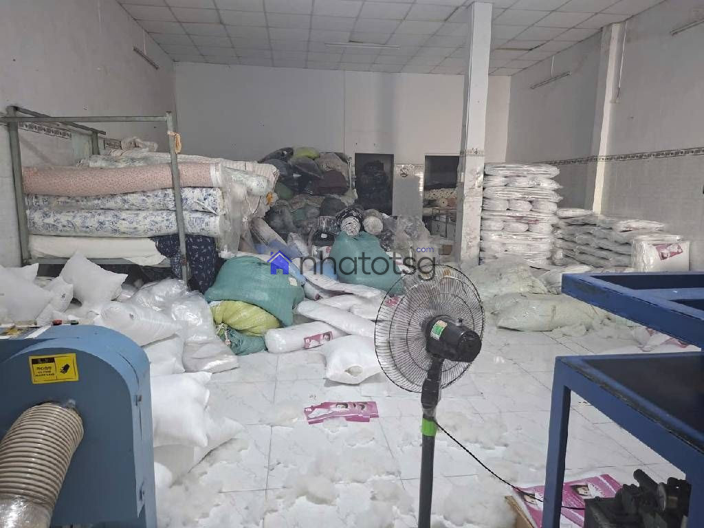 VỊ TRÍ ĐẸP GẦN TRƯỜNG HỌC GẦN CHỢ, ĐƯỜNG NHỰA 8M THÔNG.