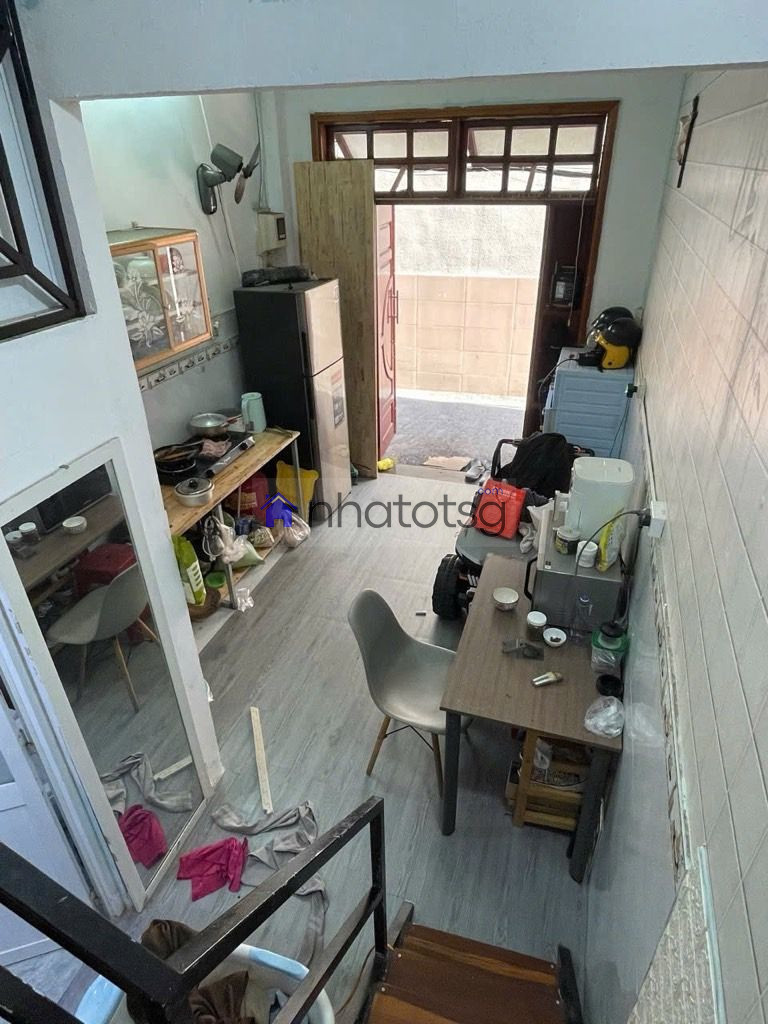 NHỈNH 2 TỶ TRUNG TÂM GÒ VẤP- NHÀ 2 TẦNG -HẺM XE HƠI -GẦN MẶT TIỀN