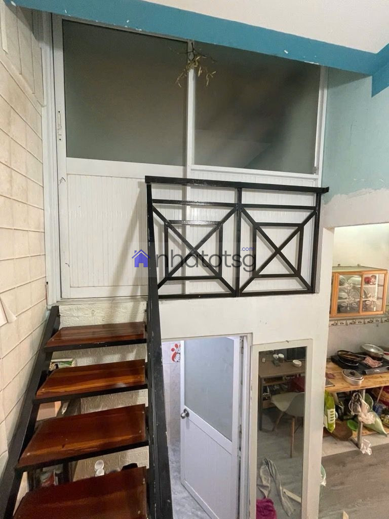 NHỈNH 2 TỶ TRUNG TÂM GÒ VẤP- NHÀ 2 TẦNG -HẺM XE HƠI -GẦN MẶT TIỀN