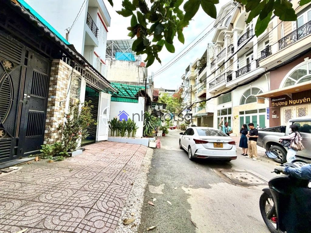 HÀNG VIP 4 TẦNG HẺM XE HƠI GIÁP BÌNH THẠNH