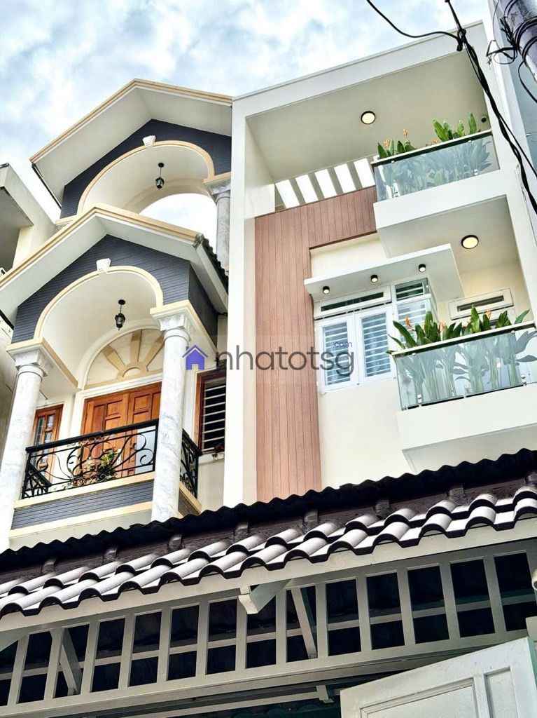 HÀNG VIP 4 TẦNG HẺM XE HƠI GIÁP BÌNH THẠNH