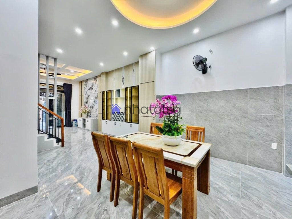 NHÀ ĐẸP XÂY MỚI CẠNH NGÃ TƯ THỐNG NHẤT - QUANG TRUNG