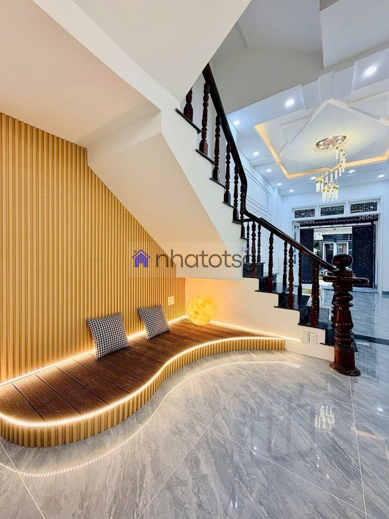 NHÀ 4 TẦNG MỚI ĐẸP - HXH - SỔ ĐẸP VUÔNG VỨC