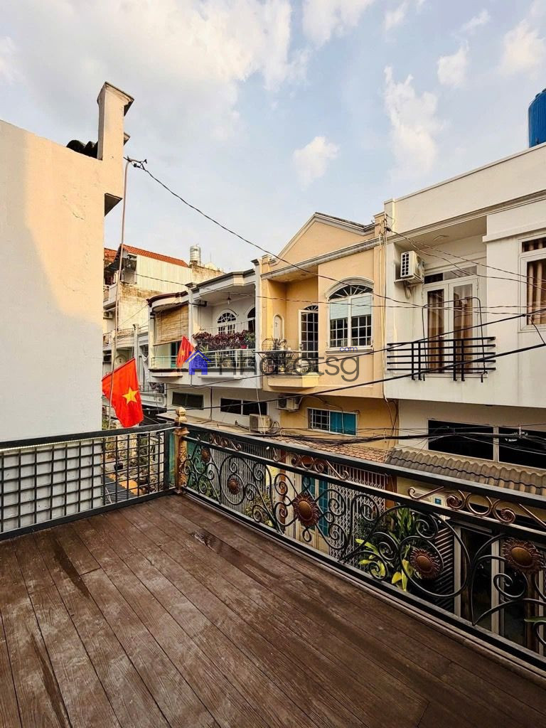 NHÀ 4 TẦNG MỚI ĐẸP - HXH - SỔ ĐẸP VUÔNG VỨC