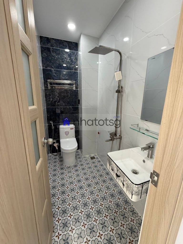 VỊ TRÍ ĐẸP, KHU AN NINH DÂN TRÍ, HẺM SẠCH SẼ,  TIỆN ÍCH XUNG QUANH KHÔNG THIẾU GÌ