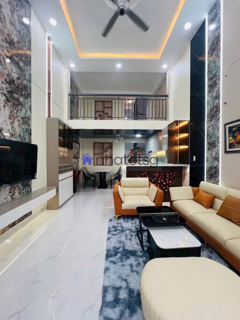 NHÀ 3 TẦNG, NỘI THẤT CAO CẤP, THIẾT KẾ HIỆN ĐẠI, SANG TRỌNG, KHÔNG GIAN THOÁNG MÁT.