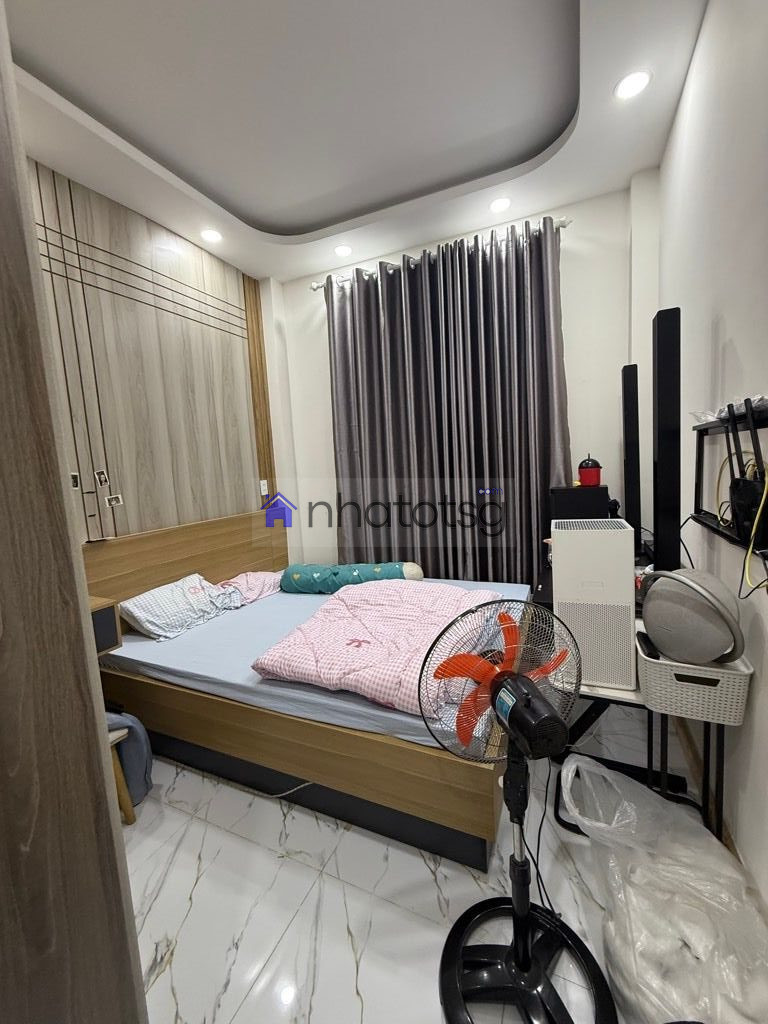 VỊ TRÍ CỰC ĐẸP. GẦN EMART2 PHAN HUY ÍCH, GẦN CHỢ TÂN SƠN, TRƯỜNG HỌC.