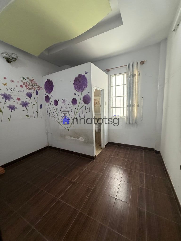 VỊ TRÍ TRUNG TÂM, GẦN BỆNH VIỆN HỒNG ĐỨC. NHÀ ĐANG SỬA, HOÀN THIỆN FULL NỘI THẤT.