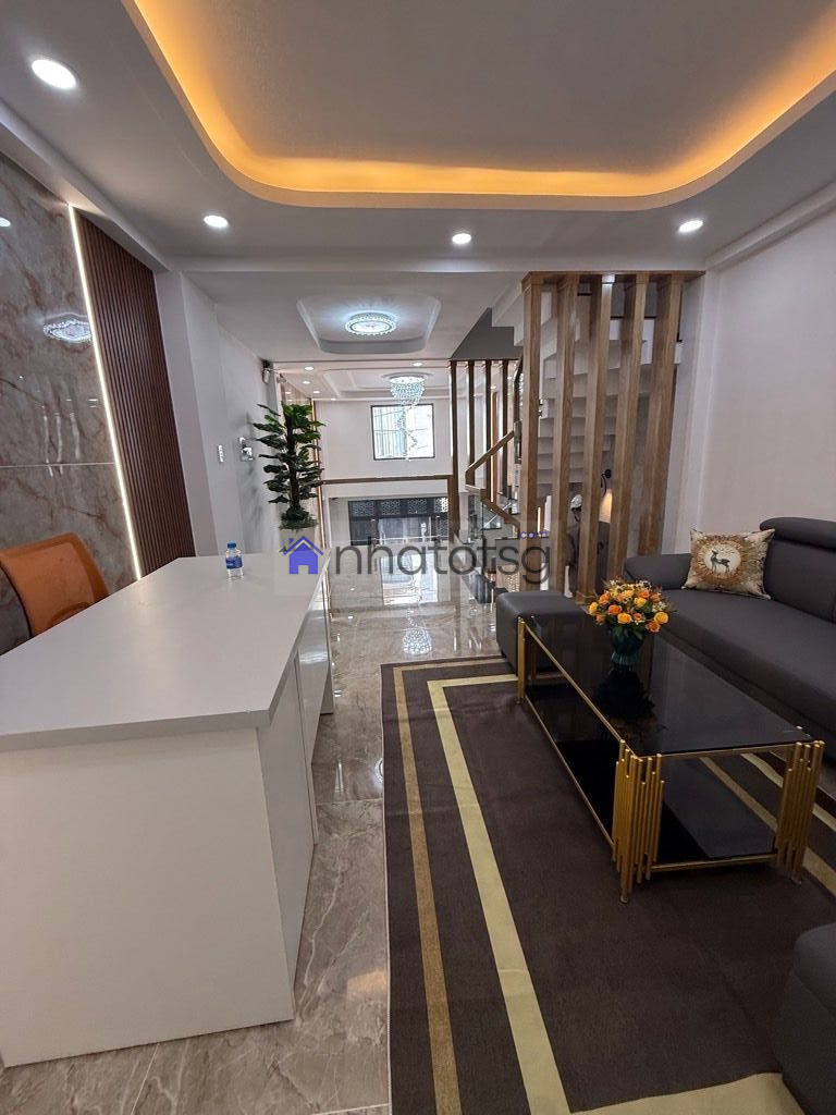 NGAY CÔNG VIÊN LÀNG HOA, HẺM XE HƠI, SÁT MẶT TIỀN, NHÀ 5 TẦNG, XÂY MỚI 100%