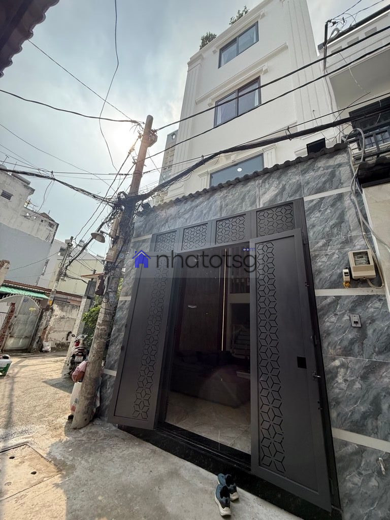 NGAY CÔNG VIÊN LÀNG HOA, HẺM XE HƠI, SÁT MẶT TIỀN, NHÀ 5 TẦNG, XÂY MỚI 100%