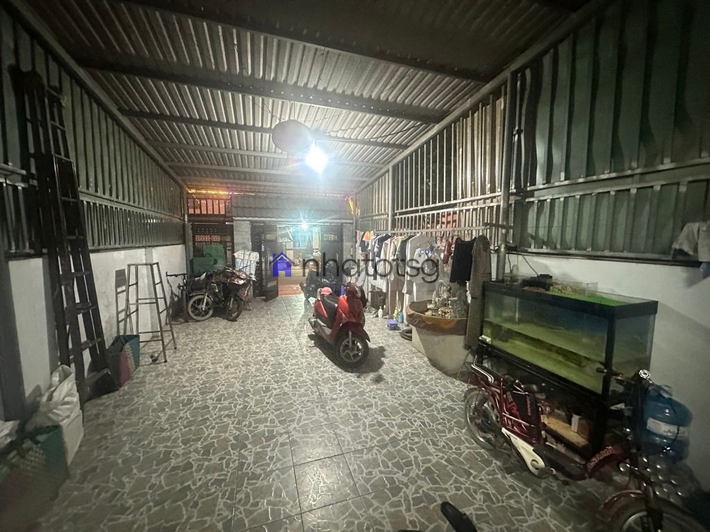 NHÀ MẶT TIỀN KINH DOANH TRƯỚC SAU - NGANG 5M - 2 TẦNG.